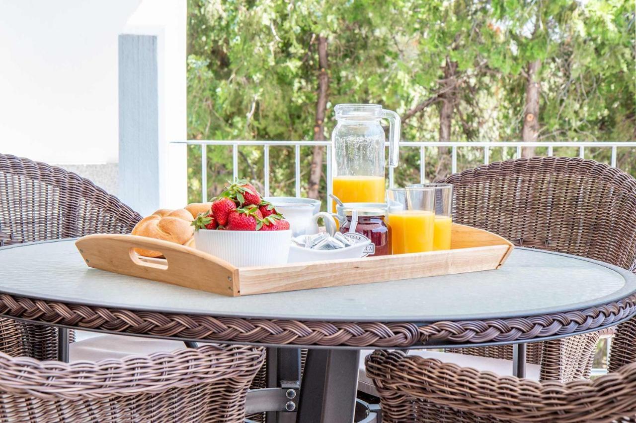 Вилла Capistrano Garden, Piscina Privada Y Vistas Al Mar Нерха Экстерьер фото